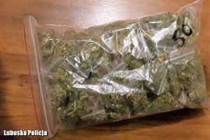 marihuana w woreczkach strunowych