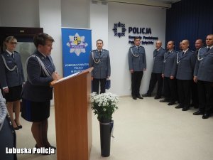Komendant Wojewódzki Policji przemawia do gości