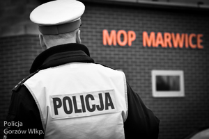Policjant na MOP Marwice